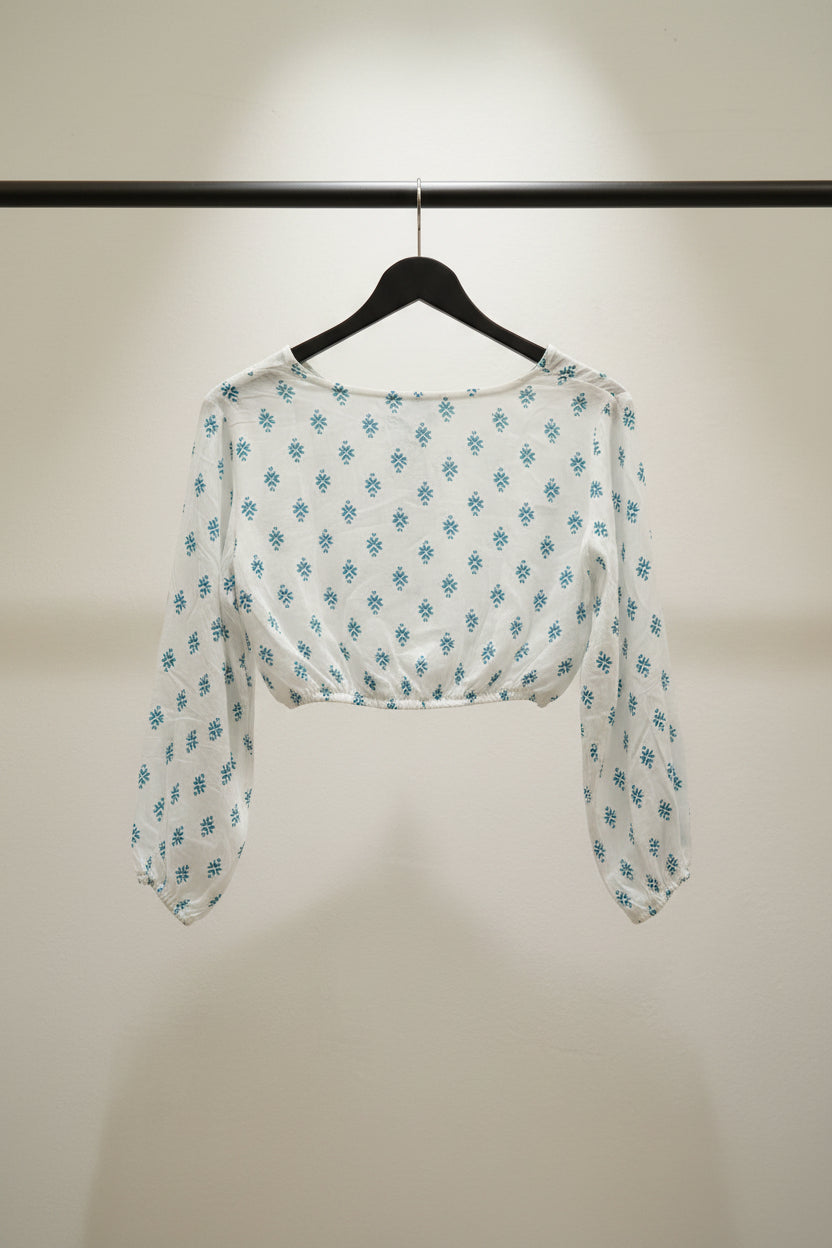 Zudio White Printed V-Neck Crop Top