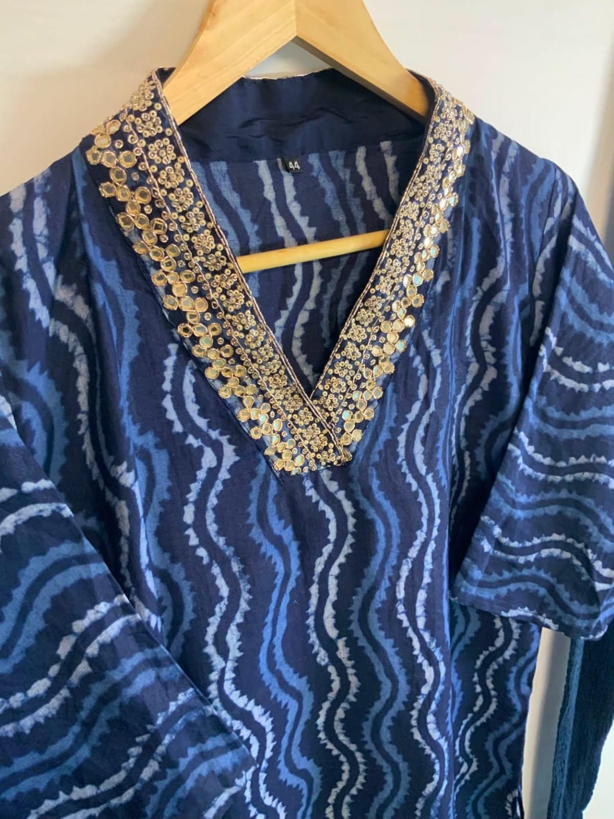 Women's Navy Blue Printed Kurta Set with Embellished Neckline
