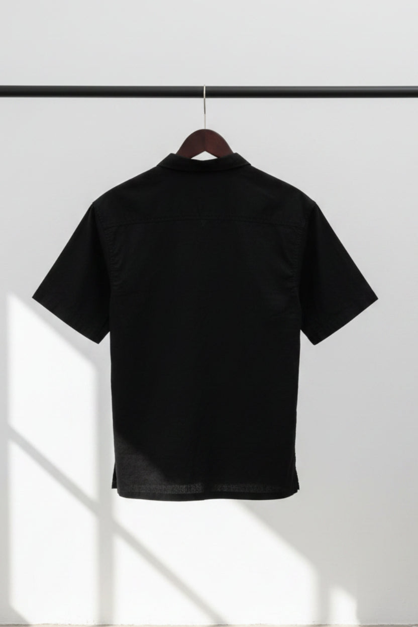 BASIC Men's Black Short Sleeve Collared Shirt