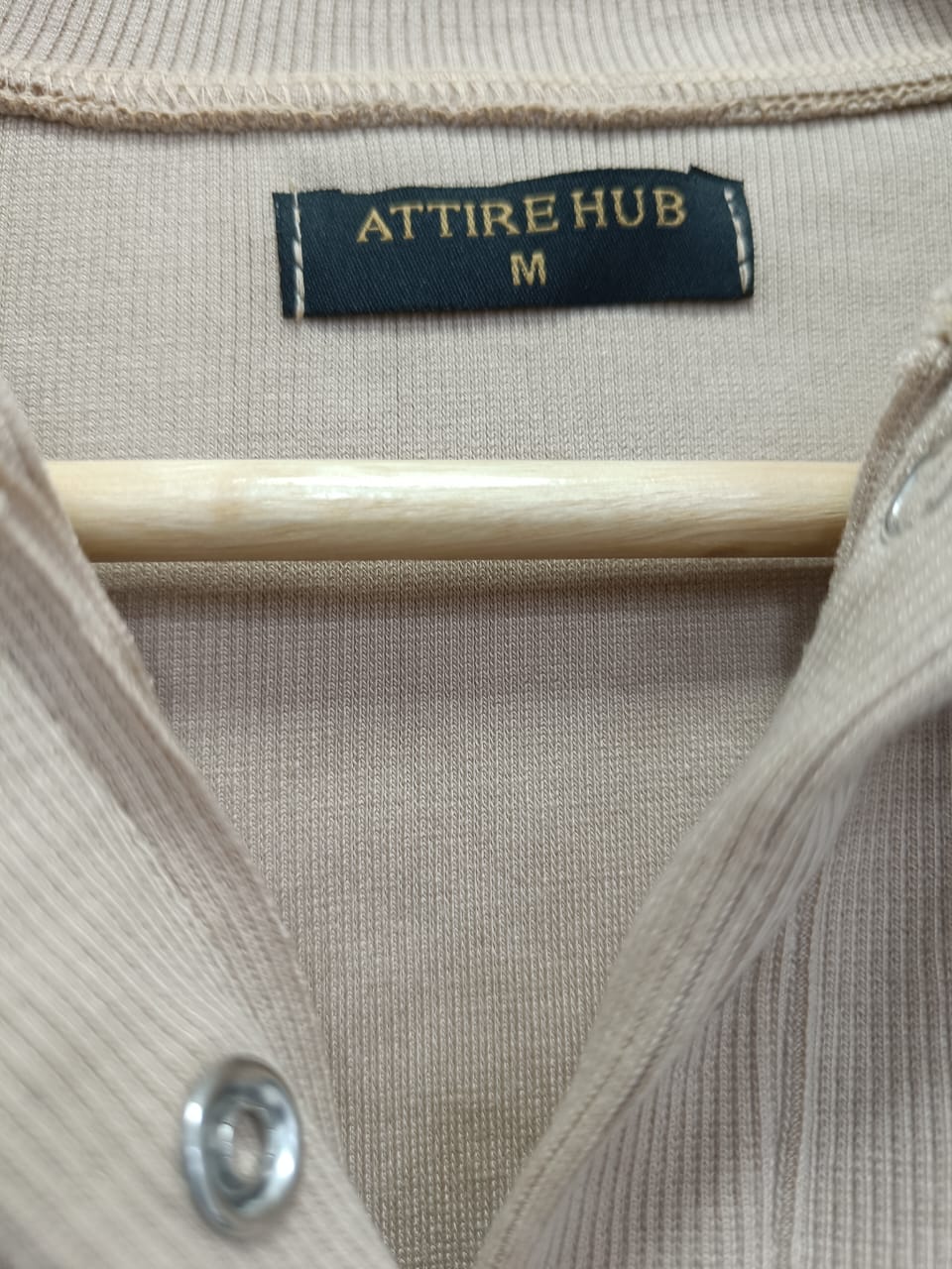 ATTURE HUB Women's Beige Ribbed Polo Crop Top