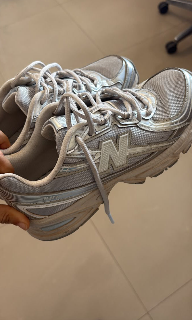 New Balance 740