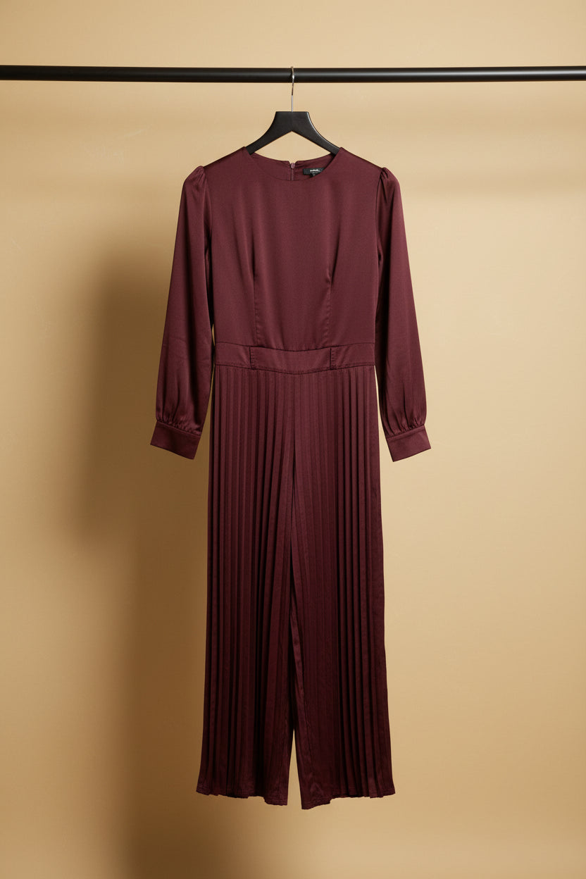 Women's Maroon Long Sleeve Pleated Jumpsuit