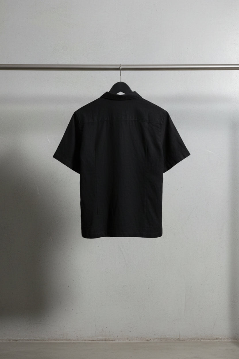 BASIC Men's Black Short Sleeve Collared Shirt