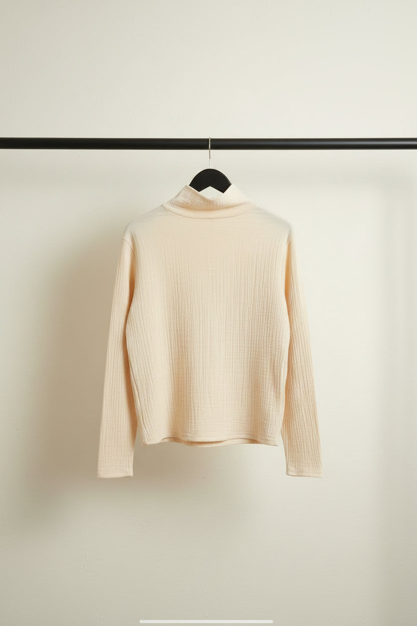 Women's Cream Crinkled Long Sleeve Button-Up Shirt