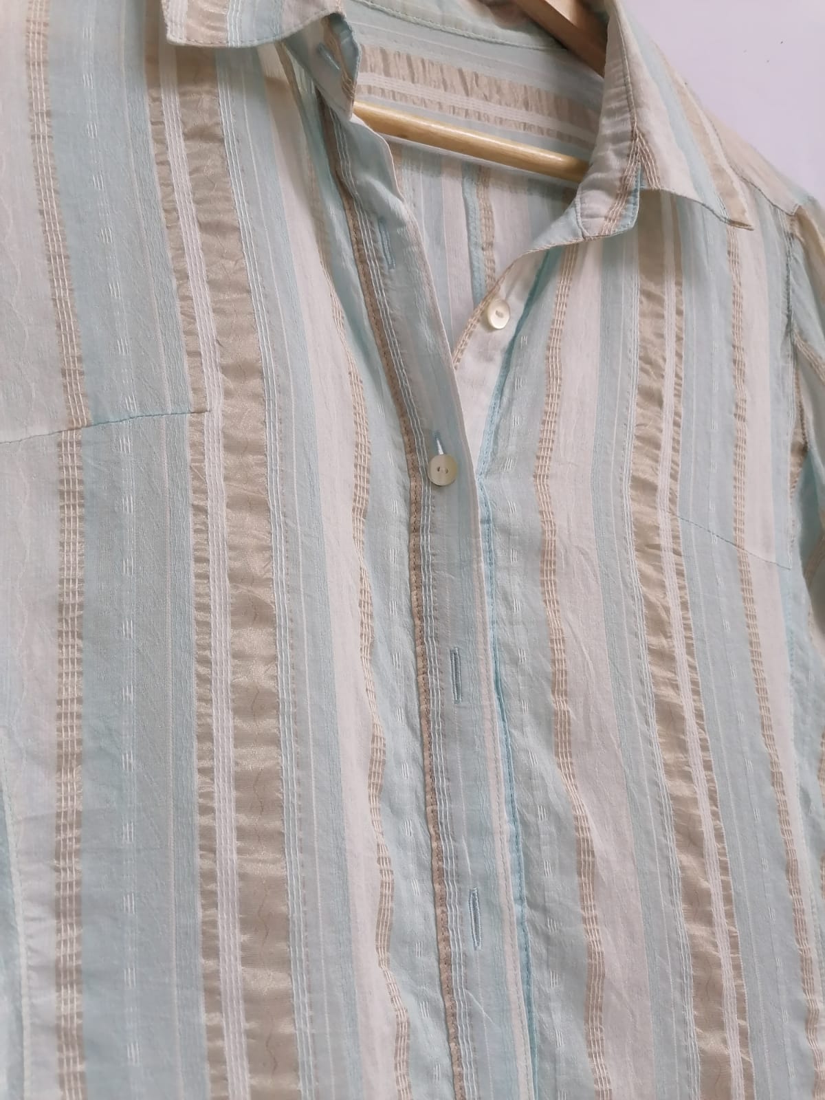Women's Striped Long Sleeve Collared Shirt