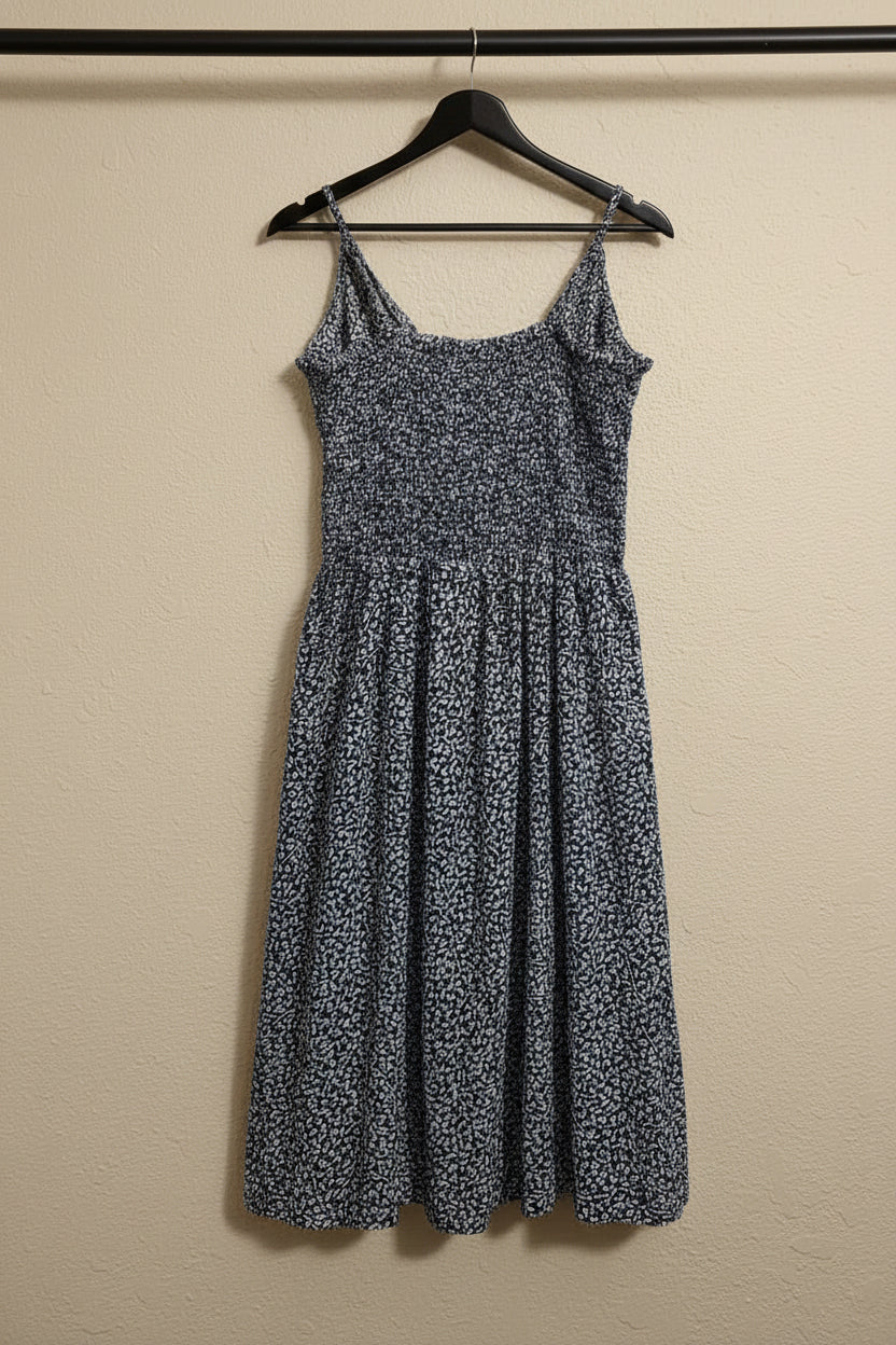 Forever 21 Women's Navy Blue Floral Print Fit and Flare Cami Dress