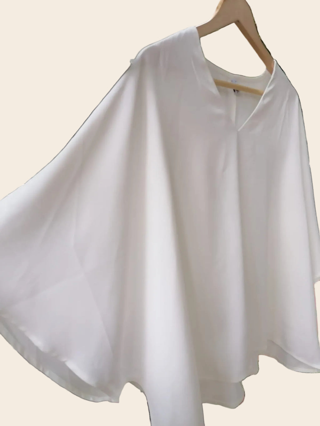 zee Women's White V-Neck Dolman Sleeve Blouse