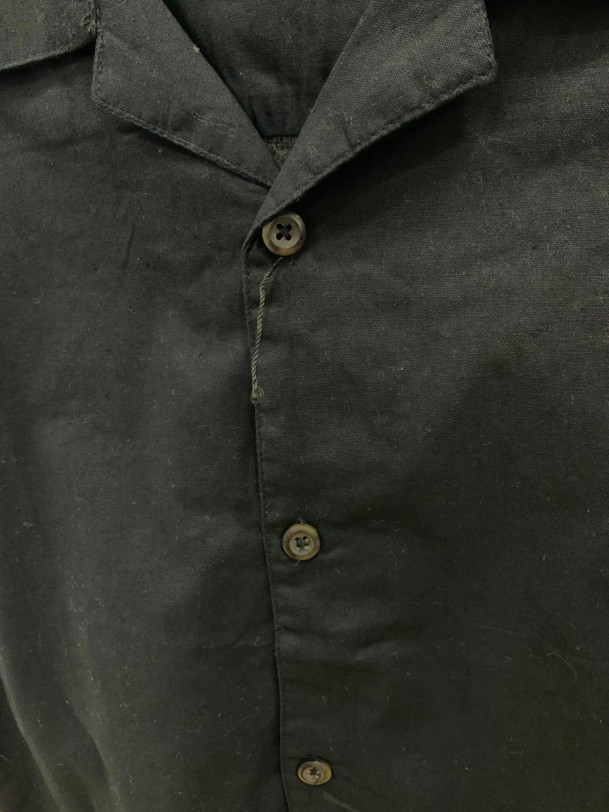 BASIC Men's Black Short Sleeve Collared Shirt
