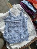 Women's Blue & White Tropical Print V-Neck Sleeveless Top