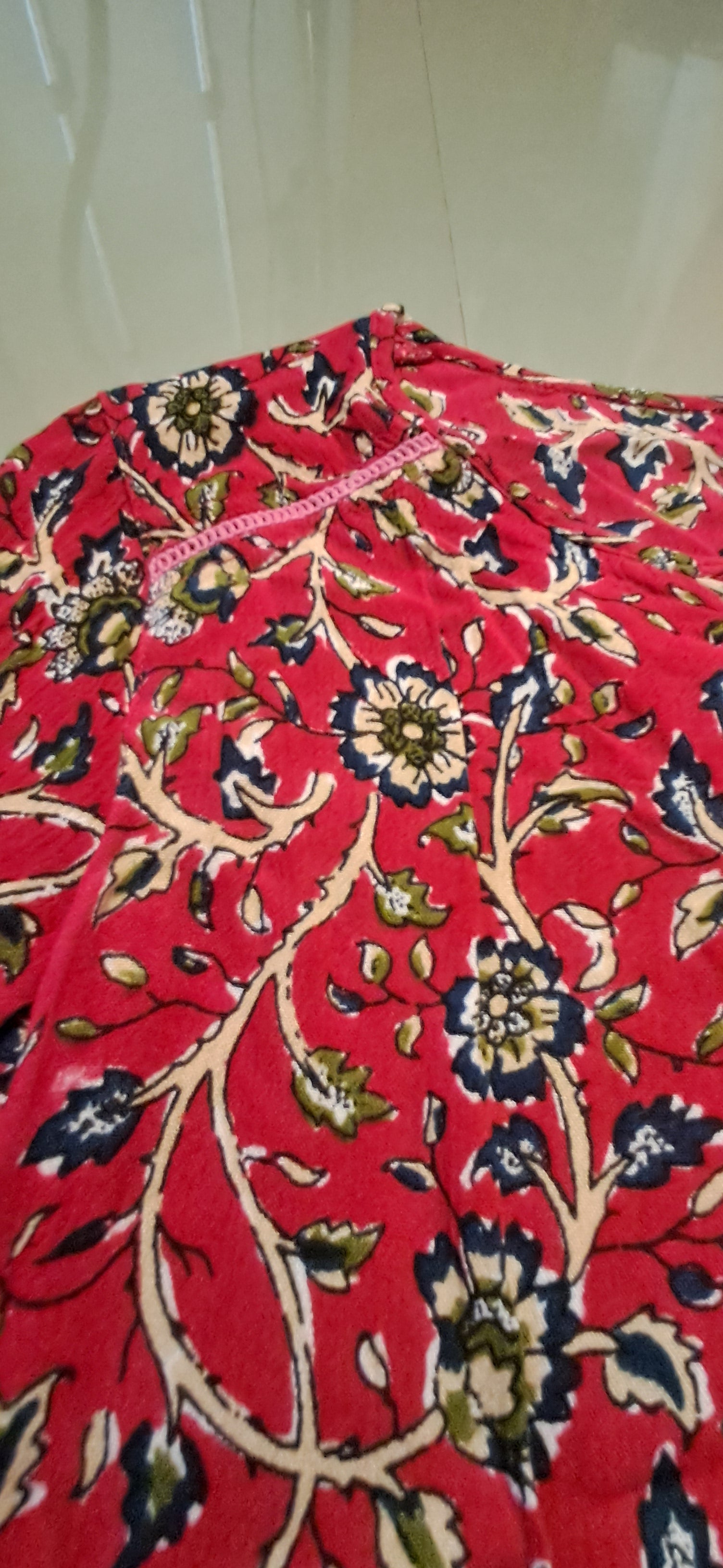 Women's Red Floral Print Long Sleeve Casual Top