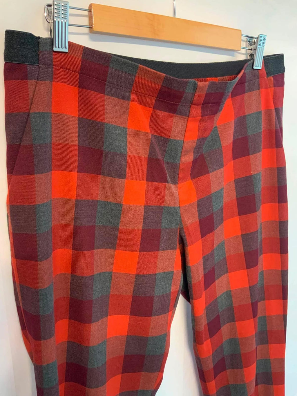 UNIQLO Women's Red & Grey Plaid Regular Fit Trousers