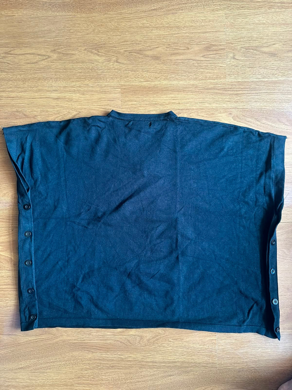 Toppitry COLLECTION Dark Blue V-Neck Button Side Knit Top