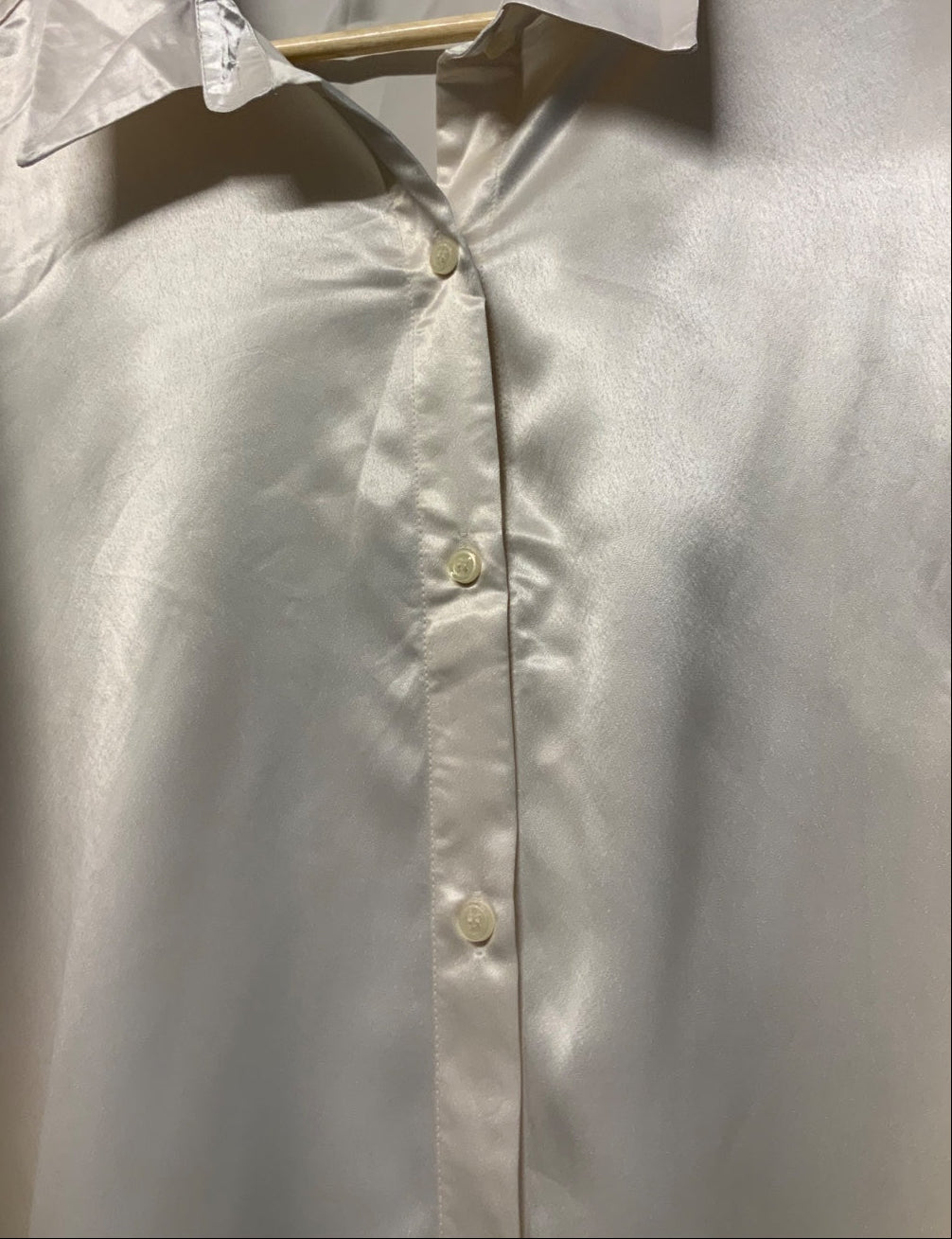 H&M Divided Women's Off-White Satin Long Sleeve Button-Up Shirt