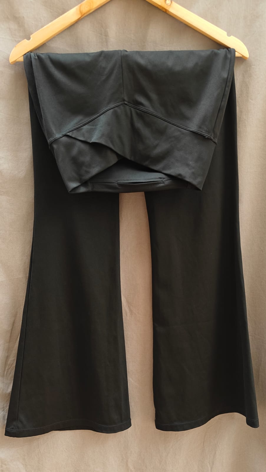 Women's Black High-Waist Flared Leggings