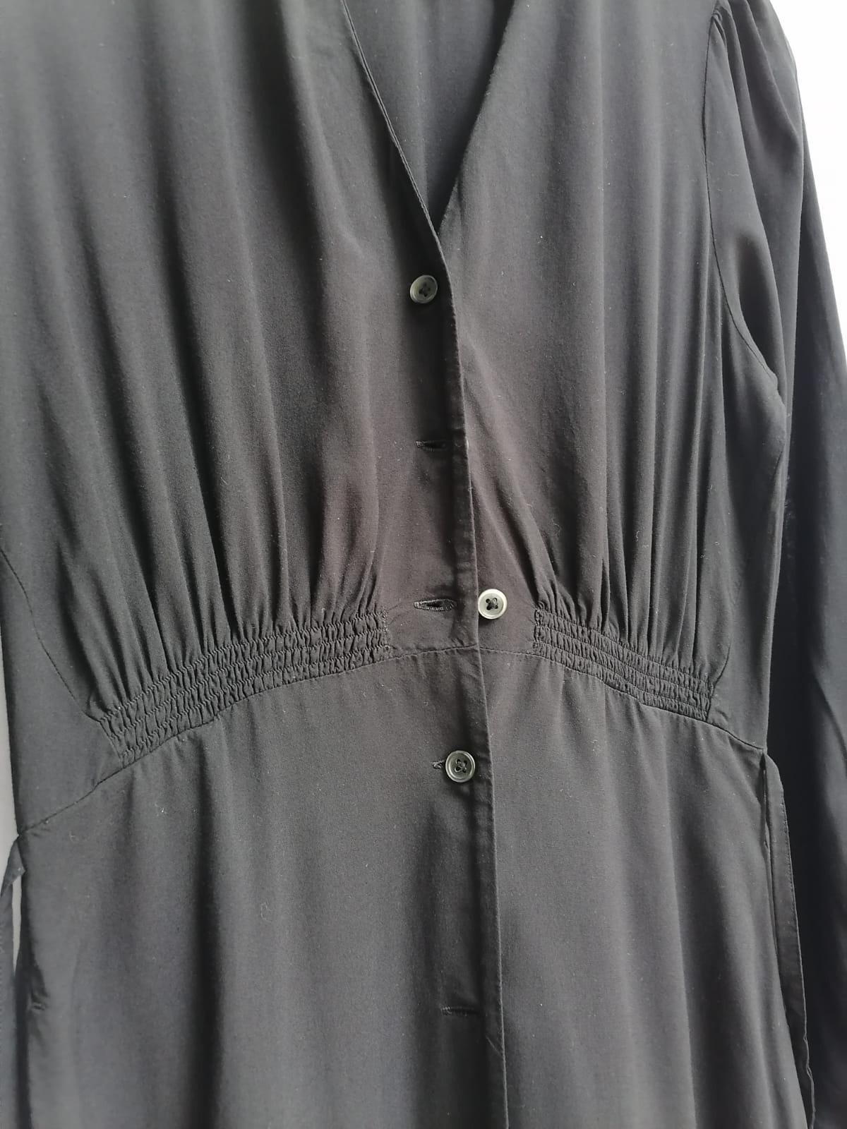 UNIQLO Black V-Neck Long Sleeve Shirred Waist Midi Dress