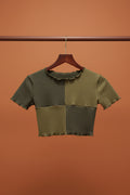 LILLEAGLE Women's Colorblock Ribbed Knit Crop Top with Ruffle Trim
