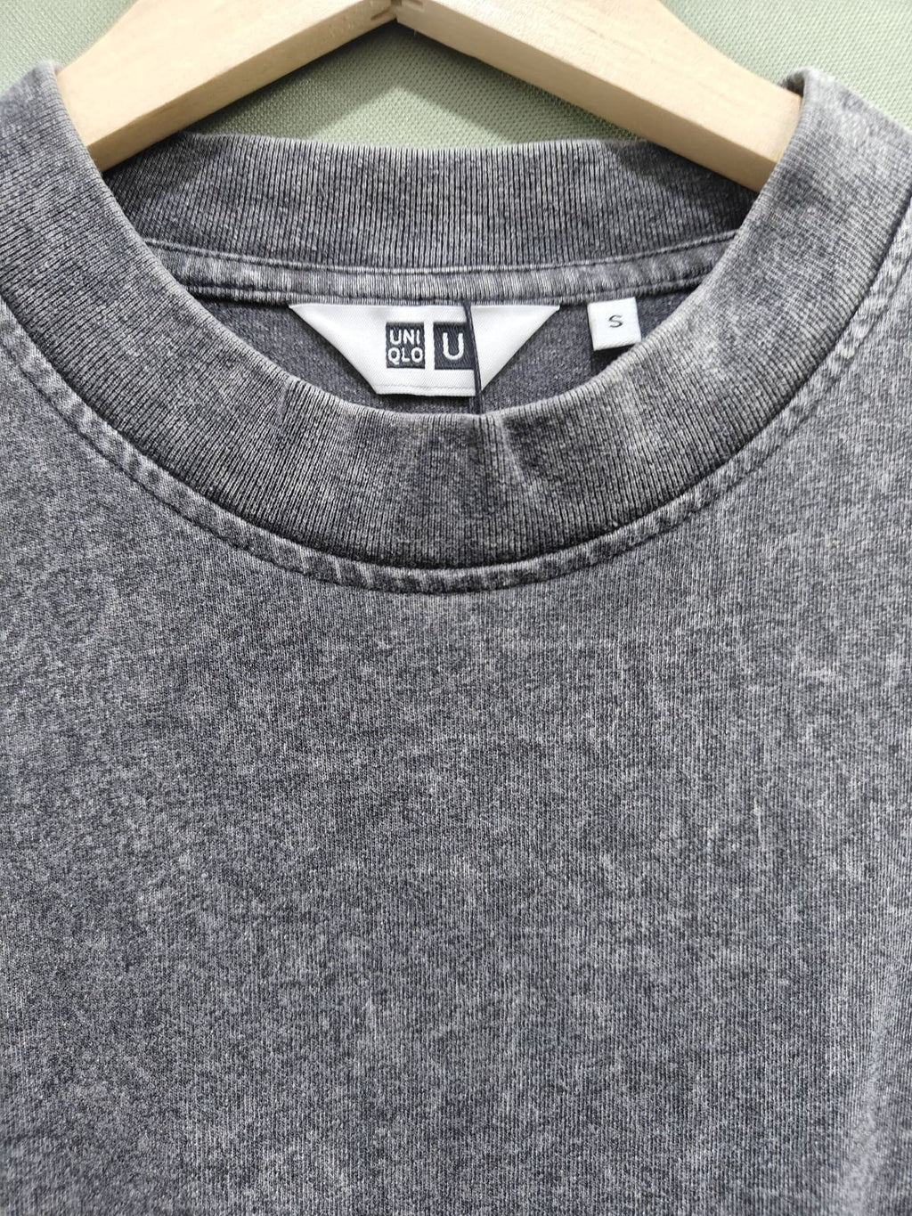 UNIQLO U Men's Grey Acid Wash Short Sleeve T-shirt