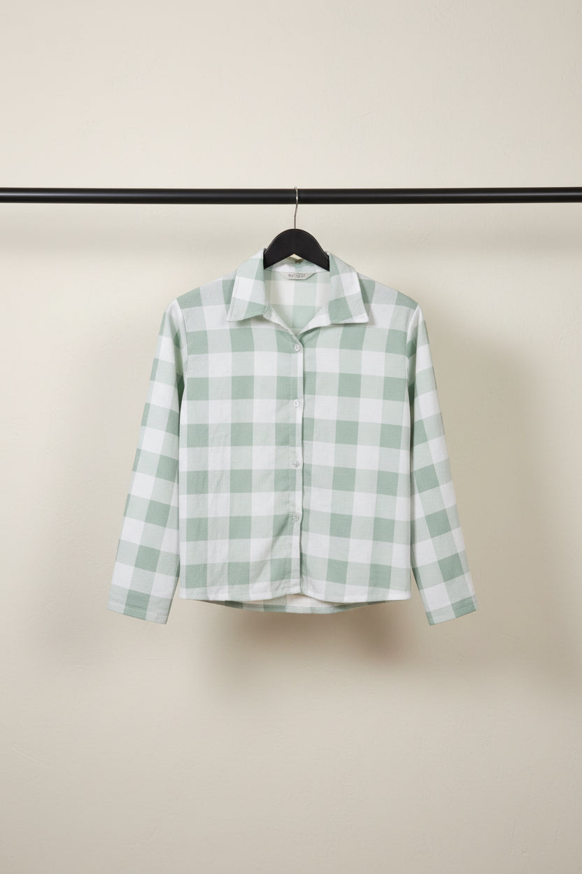 Women's Green and White Checkered Long Sleeve Button-Down Shirt