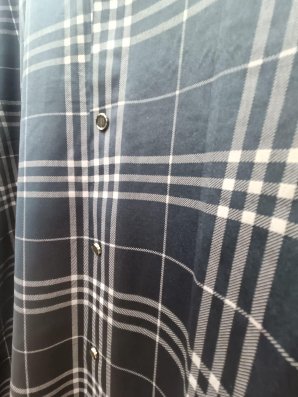 Men's Dark Blue Plaid Long Sleeve Button-Down Shirt