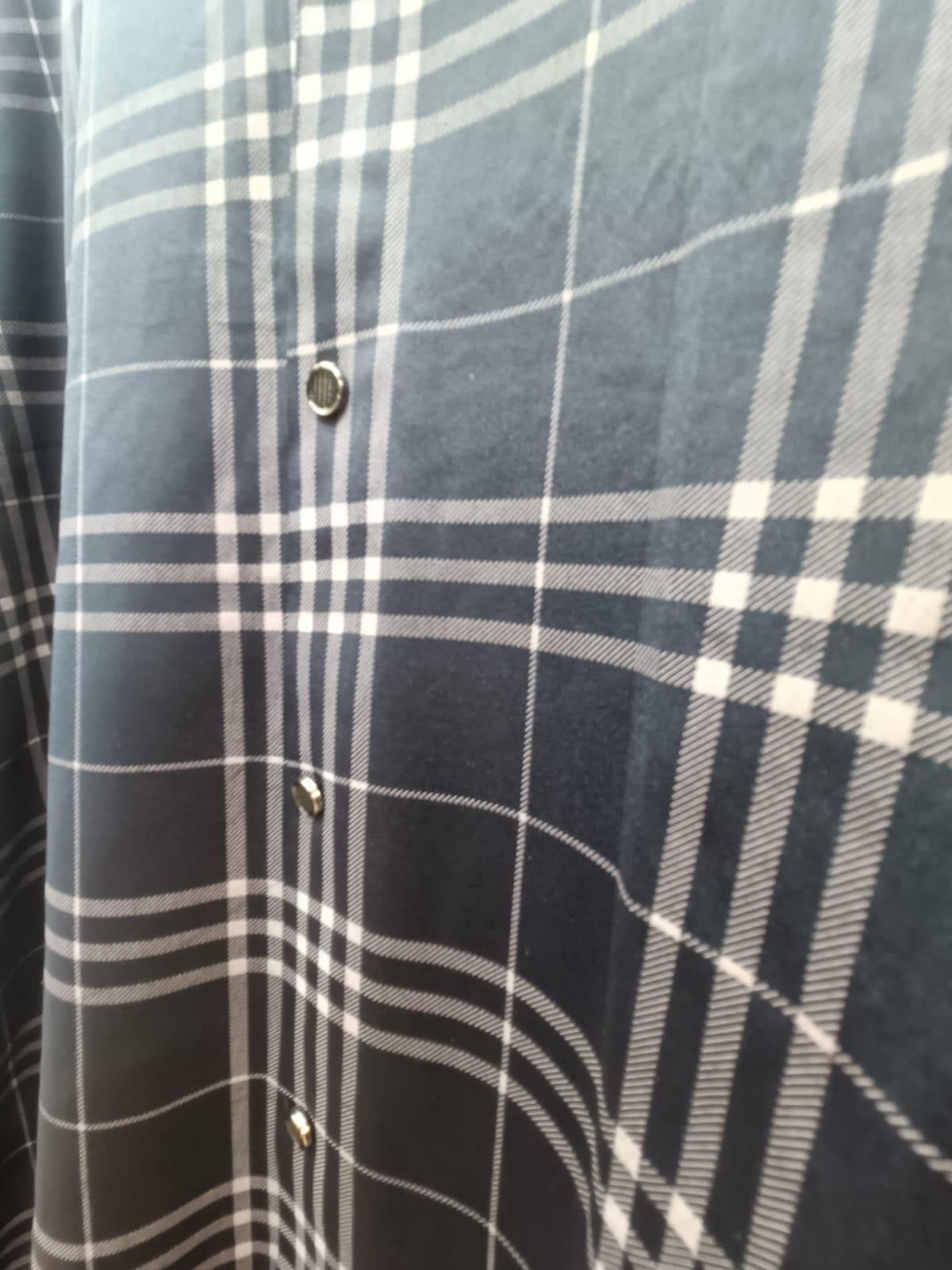Men's Dark Blue Plaid Long Sleeve Button-Down Shirt