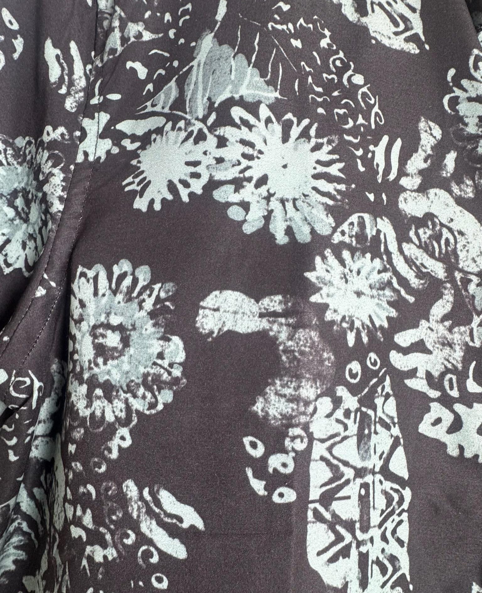 Bulan Bintang Men's Black Floral Relaxed Fit Short Sleeve Shirt
