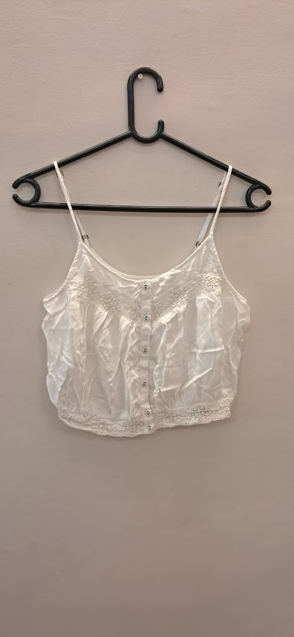 WENCO AMUSE White Lace Detail Crop Top