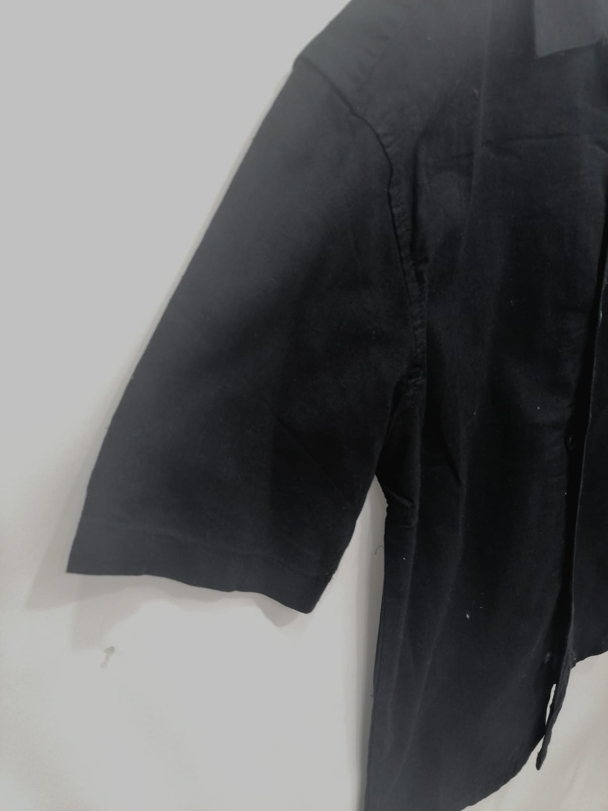 BASIC Men's Black Short Sleeve Collared Shirt