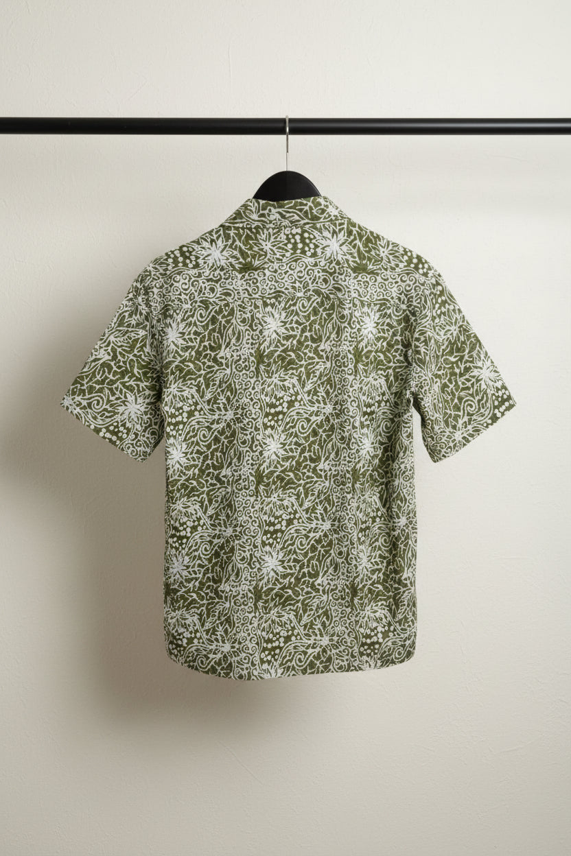 Bulan Men's Green & White Leaf Print Short Sleeve Button-Up Shirt