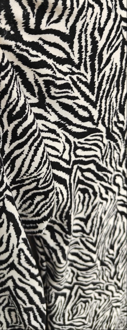 ATTIRE HUB Women's Black & White Zebra Print V-Neck 3/4 Sleeve Top