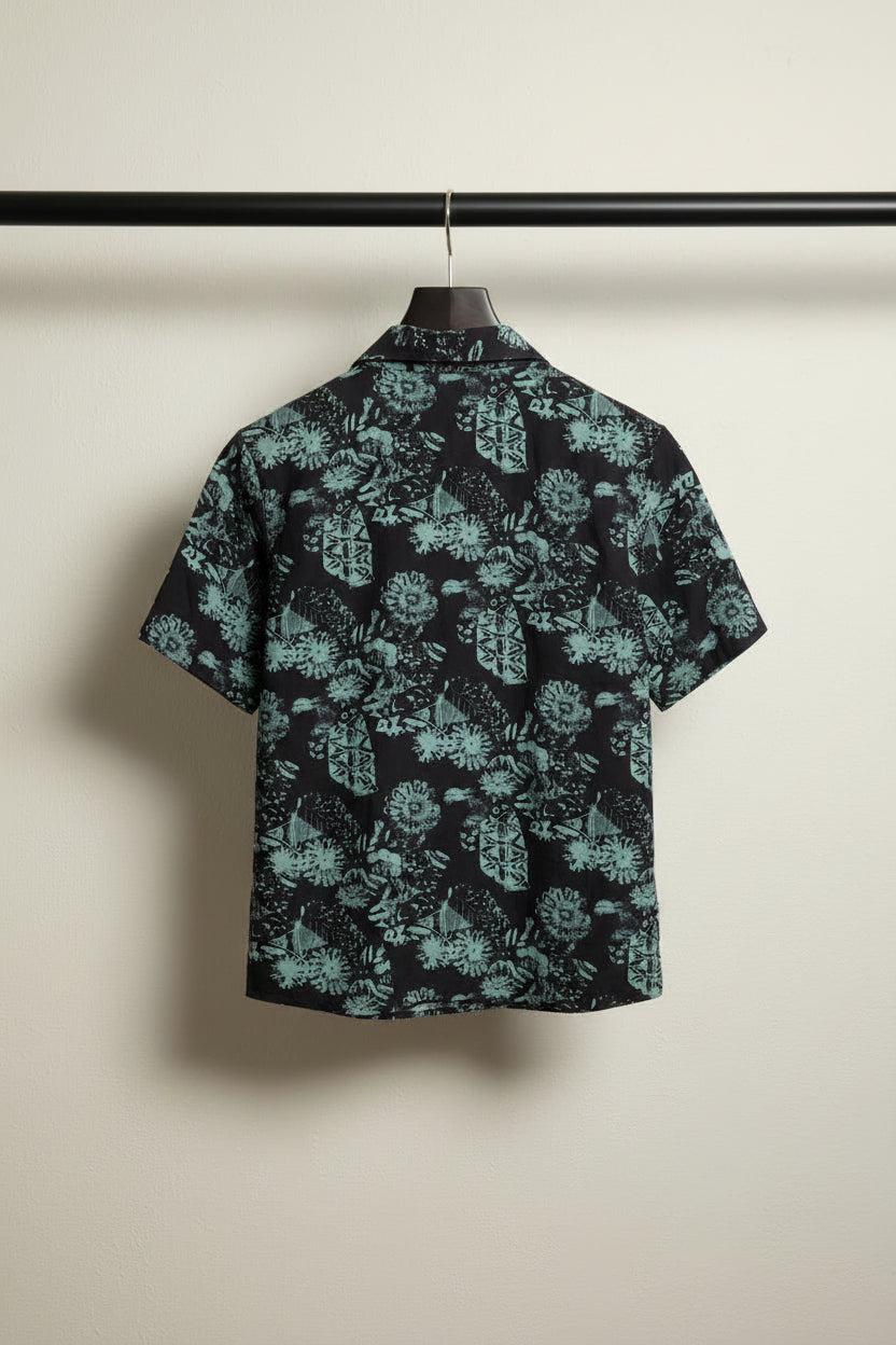 Bulan Bintang Men's Black Floral Relaxed Fit Short Sleeve Shirt