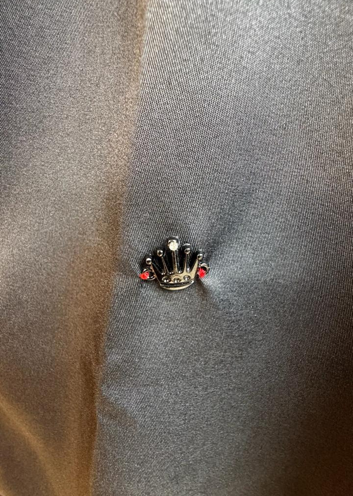 F+21 Black Long Sleeve Button-Up Shirt with Crown Pin