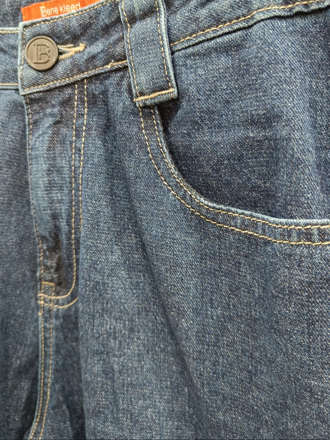 Bene kleed Women's Blue Denim Relaxed Fit Cargo Shorts