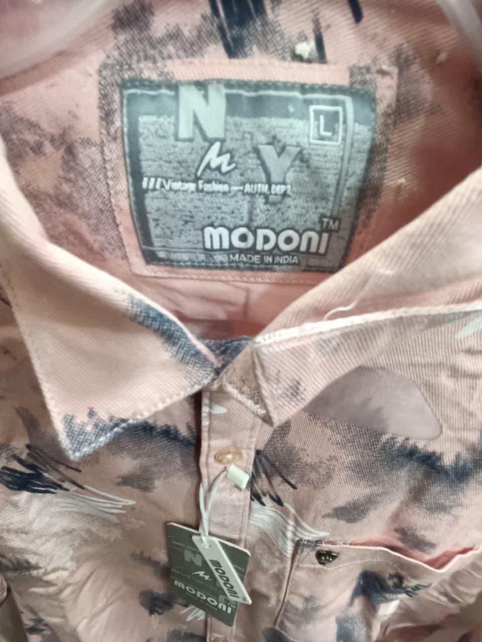 Modoni Men's Pink Printed Slim Fit Full Sleeve Casual Shirt