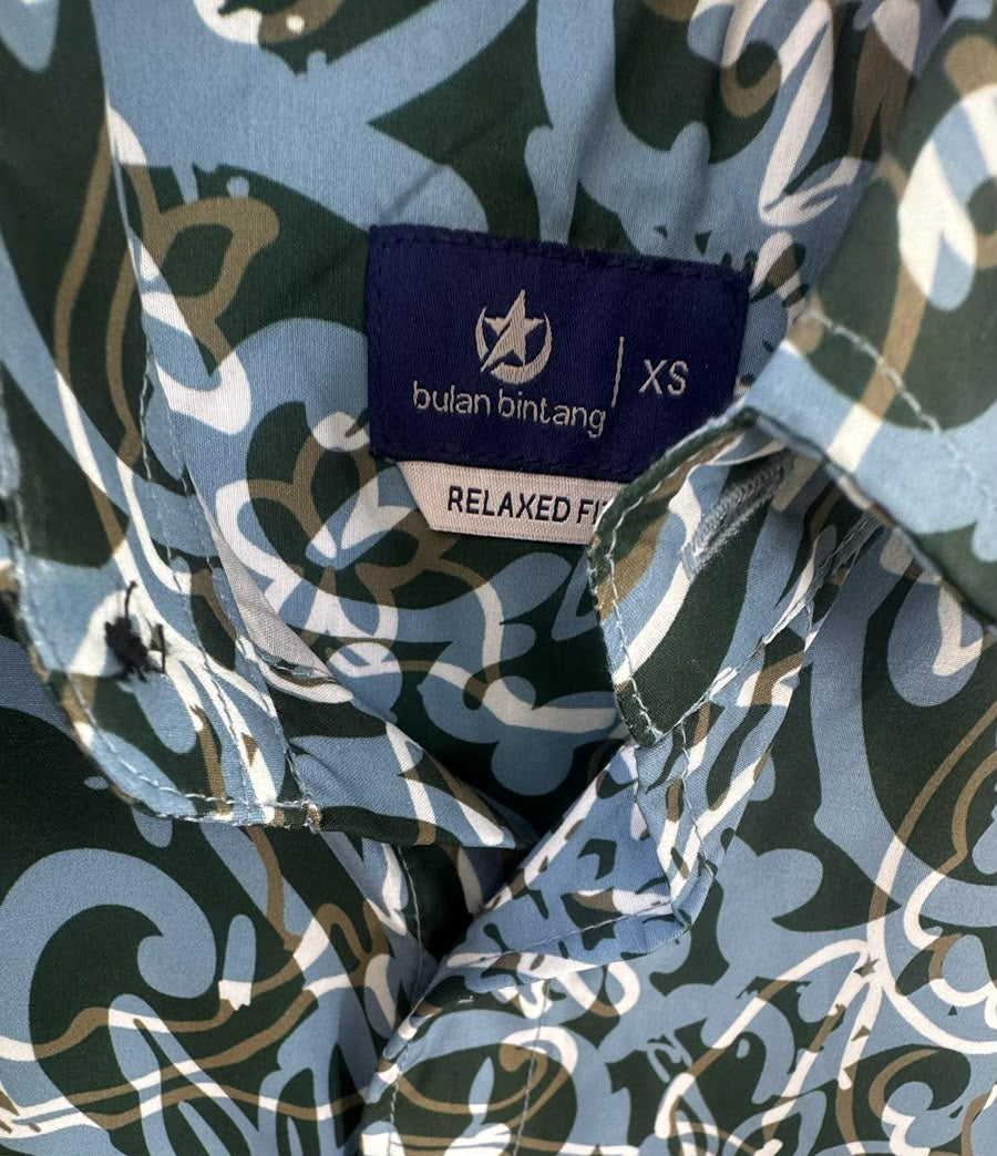 Bulan Bintang Men's Blue & Green Floral Relaxed Fit Short Sleeve Shirt
