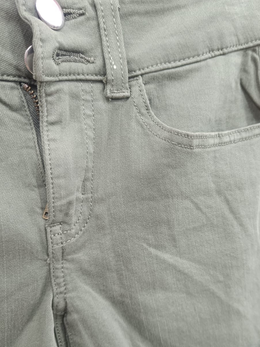 Women's Olive Green Low Rise Cuffed Denim Shorts