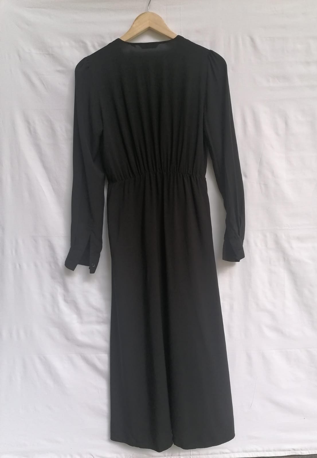 UNIQLO Black V-Neck Long Sleeve Shirred Waist Midi Dress