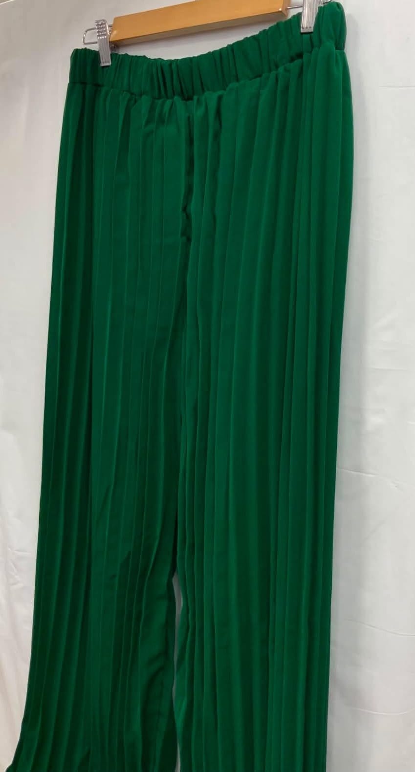 Women's Emerald Green Pleated Wide Leg Trousers