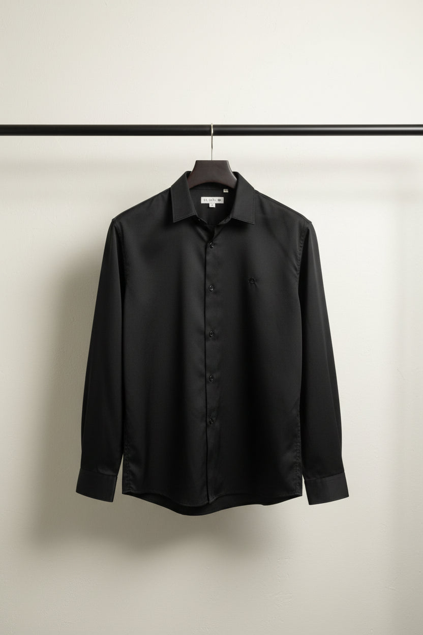 F+21 Black Long Sleeve Button-Up Shirt with Crown Pin