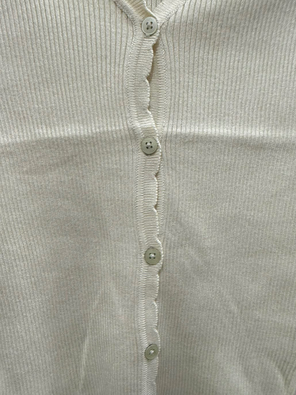 HOLLYS Women's Off-White Ribbed Knit V-Neck Button-Front Short Sleeve Top