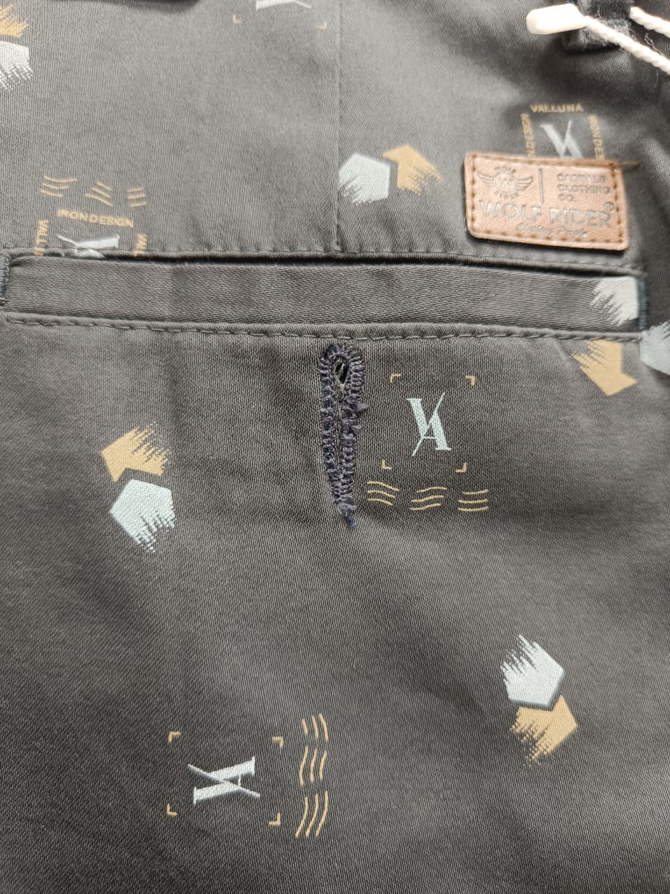 Men's Grey Printed Knee-Length Shorts
