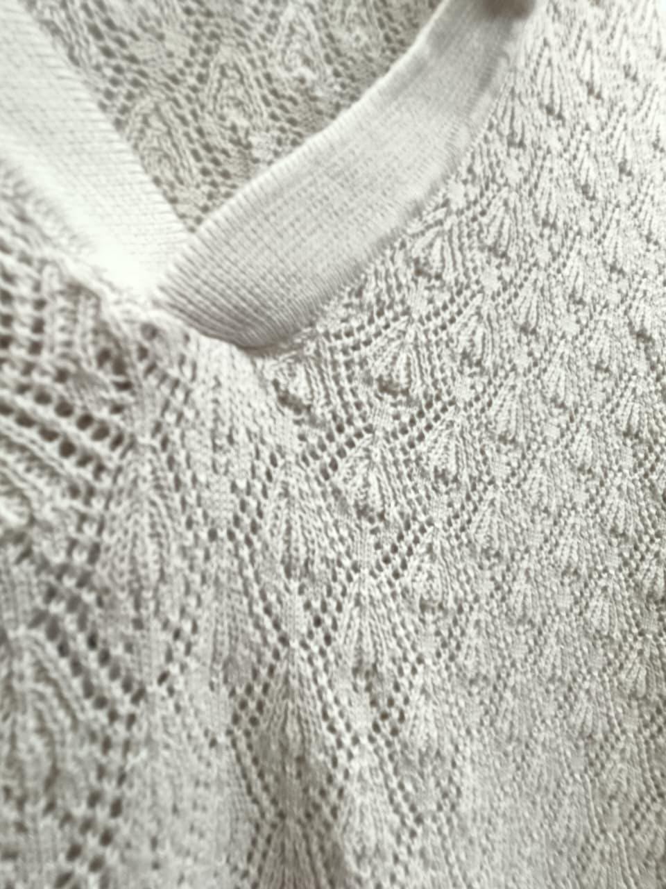 E.T.A. Relaxed Fit Beige Knitted V-Neck Top