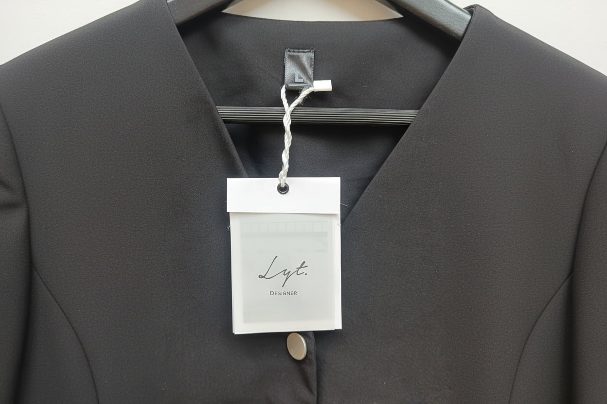Lyt. DESIGNER Black Sleeveless V-Neck Button-Front Vest