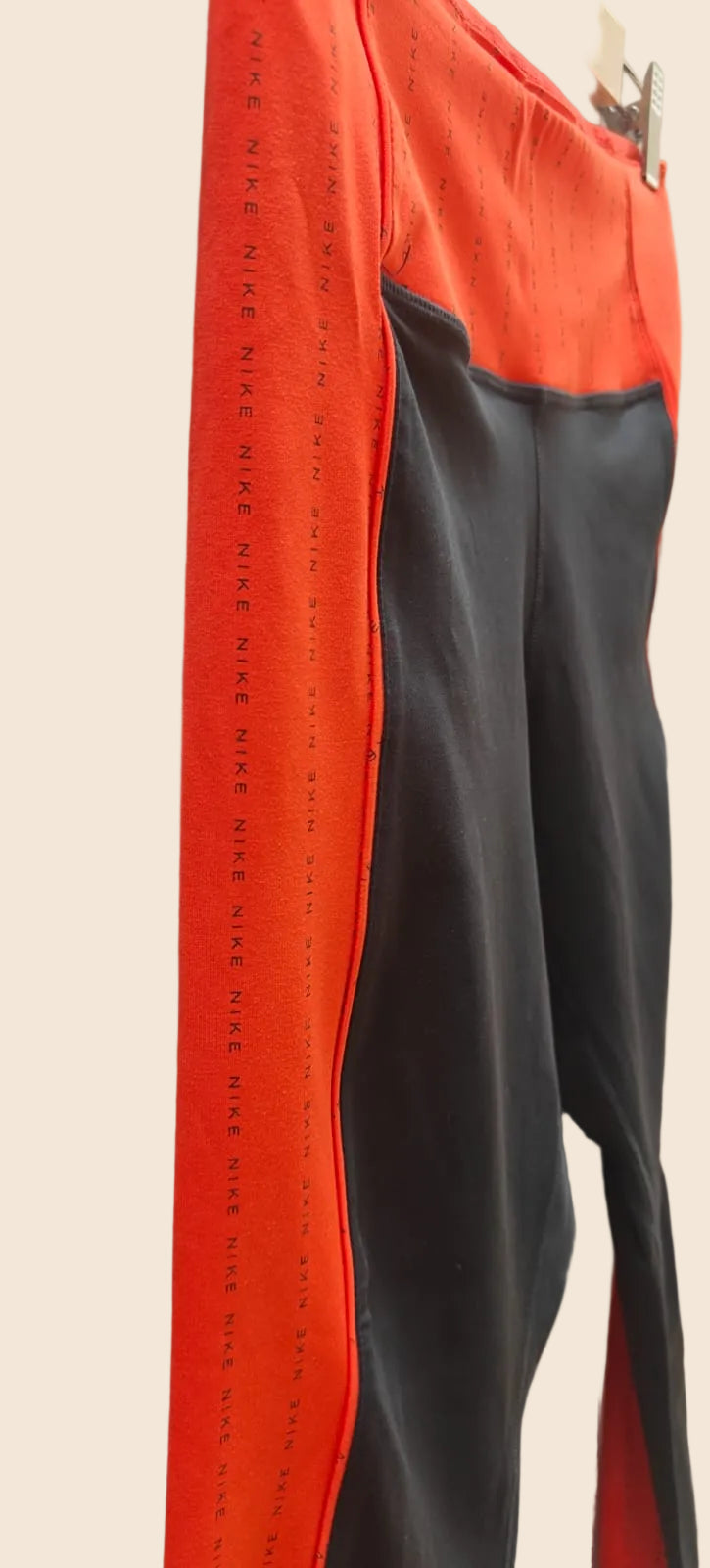 Nike Dri-Fit XL Black and Orange Cropped Leggings