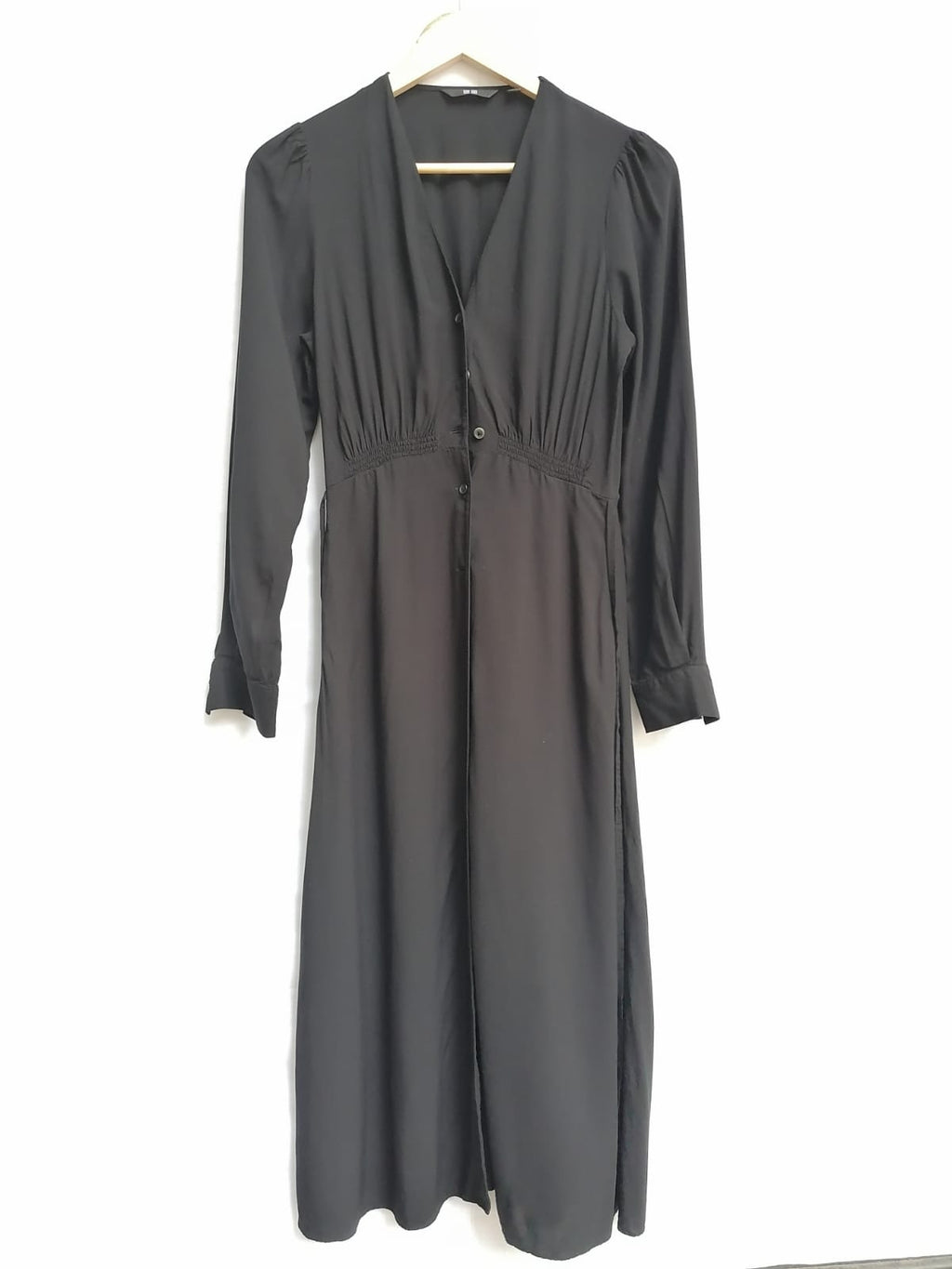 UNIQLO Black V-Neck Long Sleeve Shirred Waist Midi Dress