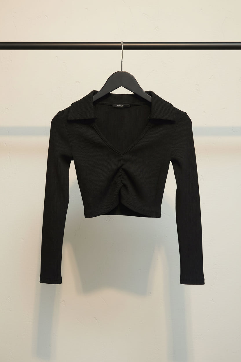 LILLEAGLE Women's Black Ribbed Long Sleeve Collared Crop Top