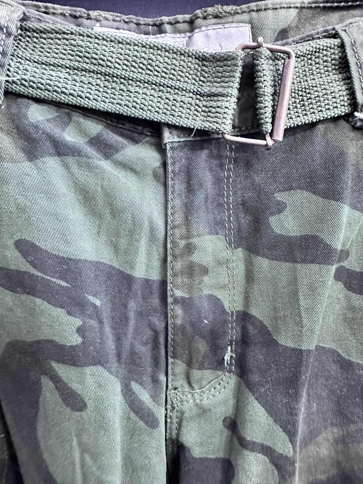Men's Camouflage Cargo Shorts with Belt - Style & Focus