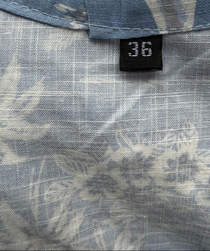 Women's Blue Printed Square Neck 3/4 Sleeve Top