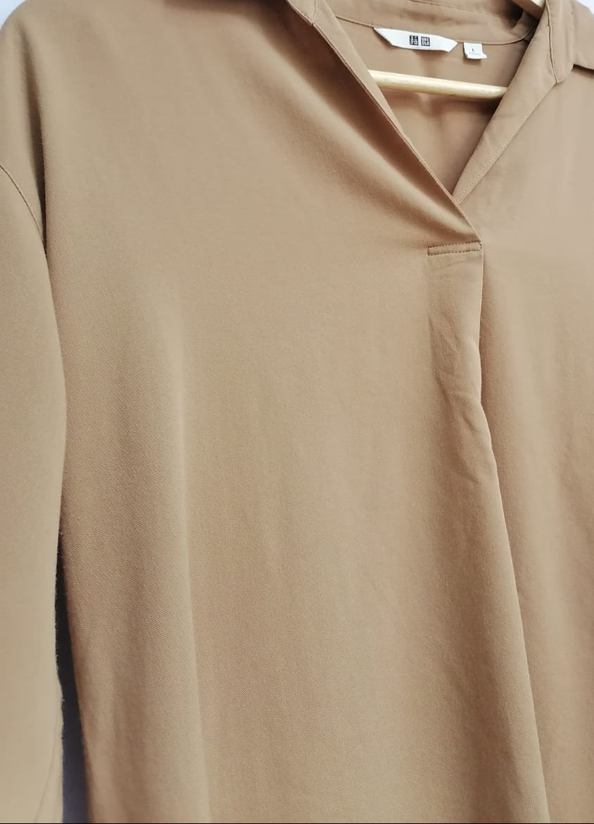 Uniqlo Women's Tan 3/4 Sleeve Collared Blouse