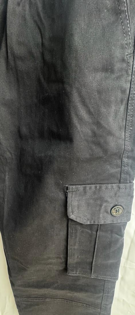 Aathar Men's Black Cargo Joggers