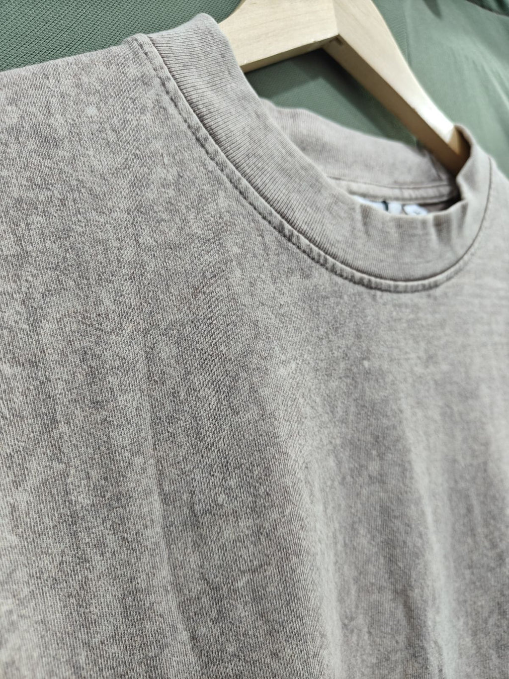 UNIQLO Men's Washed Crew Neck T-Shirt